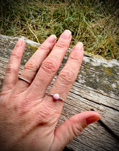 Load image into Gallery viewer, 6mm Pink Conch Ring
